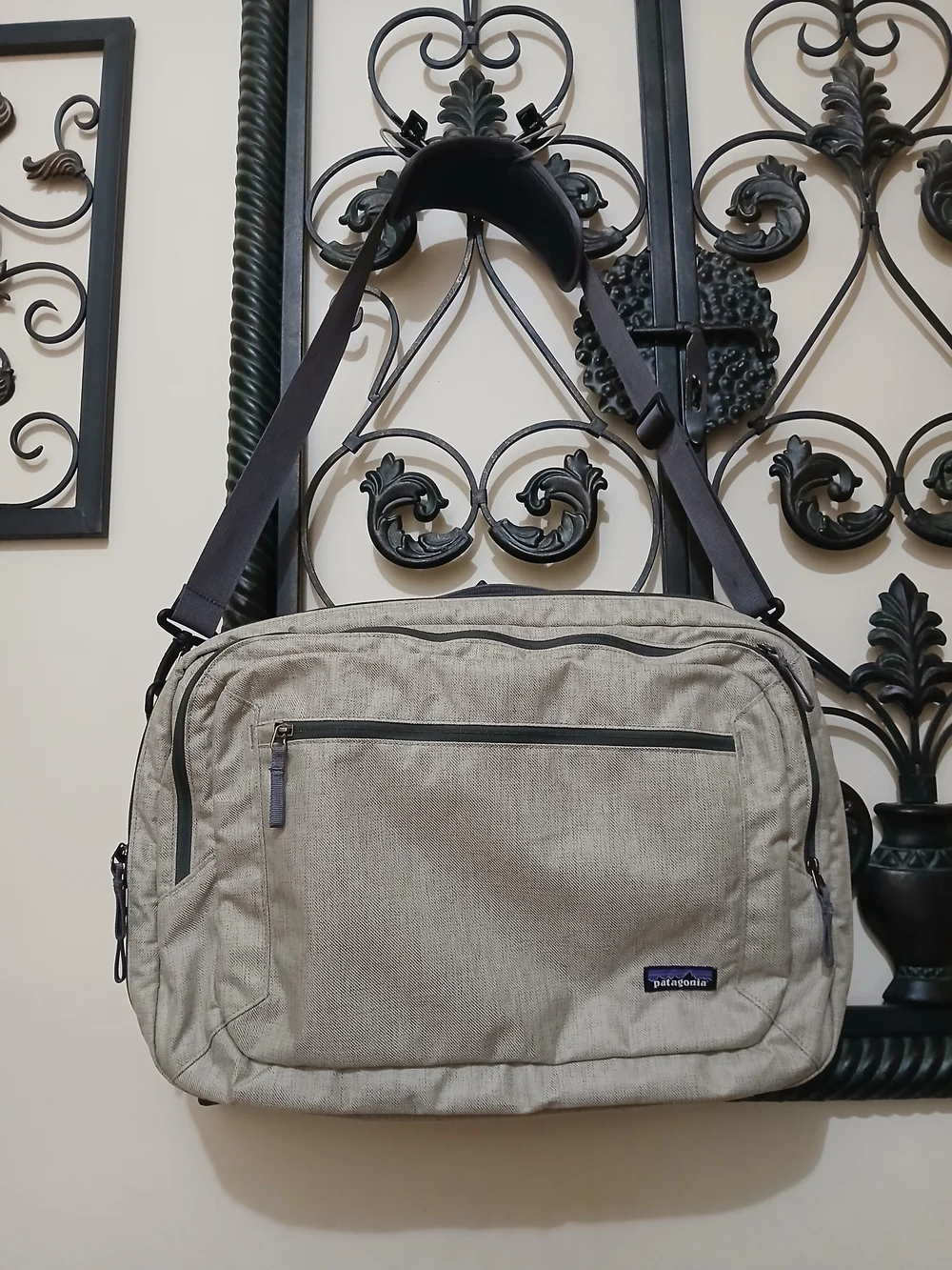patagonia travel shoulder bag "Black Hole" Green - Men recycled TPU Patagonia Black Hole Mini MLC